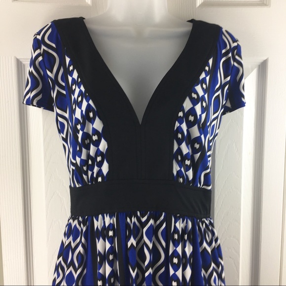 Maggy London Dress Size 12 - Picture 2 of 7